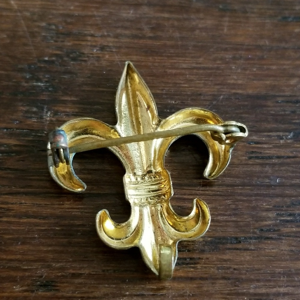 Relisted -Vintage Fleur de Lis watch holder brooch pin gold - Picture 4 of 5